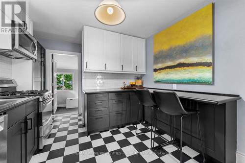 100 Hollis Avenue, Toronto, ON - Indoor Photo Showing Kitchen