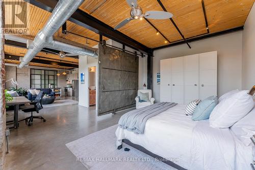 217 - 68 Broadview Avenue, Toronto, ON - Indoor Photo Showing Bedroom