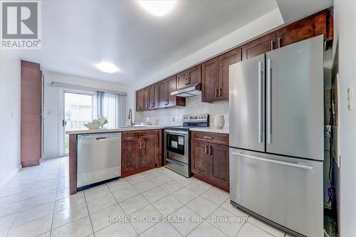 105 Empringham Drive, Toronto (Malvern), ON - Indoor Photo Showing Kitchen