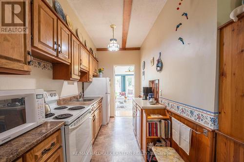 8050 County Rd 45 Road, Alnwick/Haldimand, ON - Indoor Photo Showing Kitchen