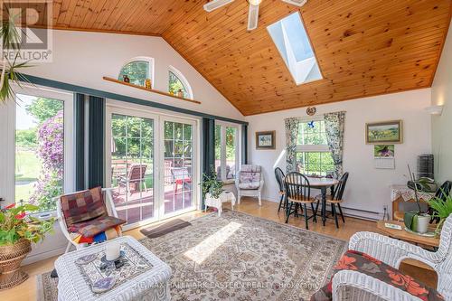 8050 County Rd 45 Road, Alnwick/Haldimand, ON - Indoor Photo Showing Living Room