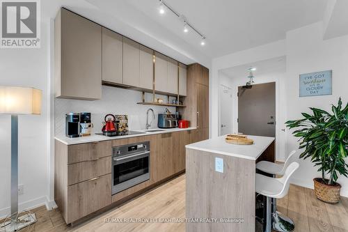2309 - 15 Holmes Avenue, Toronto, ON - Indoor Photo Showing Kitchen