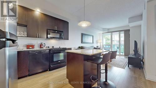 301 - 181 Wynford Drive, Toronto, ON - Indoor Photo Showing Kitchen With Upgraded Kitchen