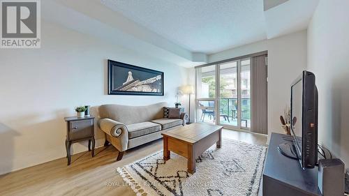 301 - 181 Wynford Drive, Toronto, ON - Indoor Photo Showing Living Room