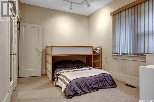 2520 College Avenue, Regina, SK - Indoor Photo Showing Bedroom