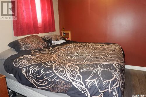 215 4Th Avenue E, Assiniboia, SK - Indoor Photo Showing Bedroom