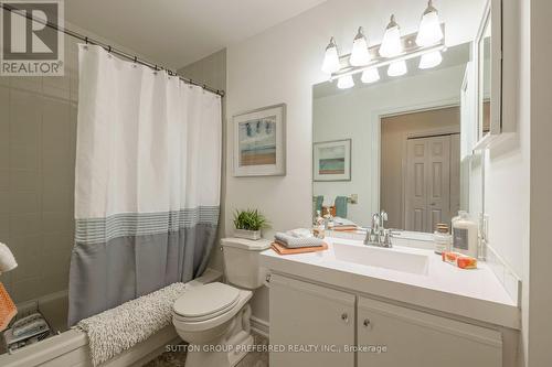 39 Edwin Crescent, Tillsonburg, ON - Indoor Photo Showing Bathroom