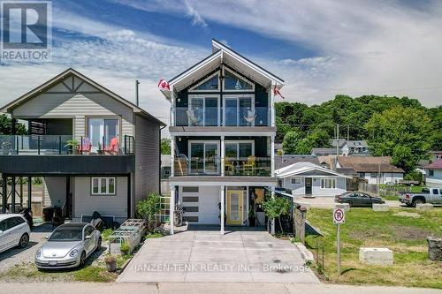 163 Maud Street, Central Elgin (Port Stanley), ON - Outdoor With Balcony With Facade