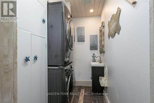 163 Maud Street, Central Elgin (Port Stanley), ON - Indoor Photo Showing Laundry Room