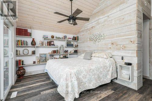 163 Maud Street, Central Elgin (Port Stanley), ON - Indoor Photo Showing Bedroom