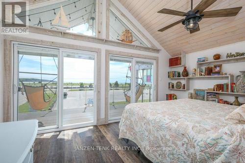 163 Maud Street, Central Elgin (Port Stanley), ON - Indoor Photo Showing Bedroom