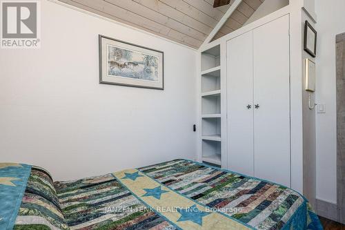 163 Maud Street, Central Elgin (Port Stanley), ON - Indoor Photo Showing Bedroom