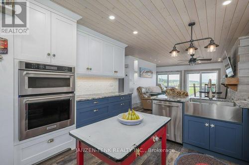 163 Maud Street, Central Elgin (Port Stanley), ON - Indoor Photo Showing Kitchen With Double Sink