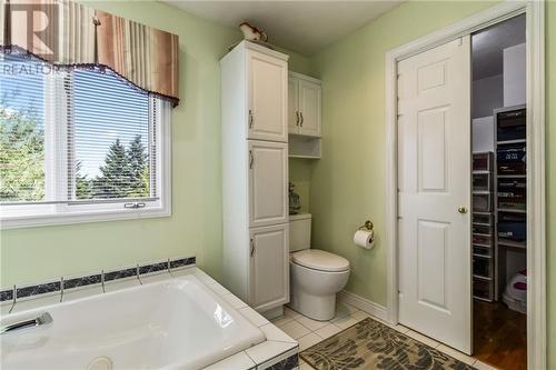 354 Lavoie Street, Dieppe, NB - Indoor Photo Showing Bathroom