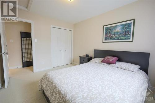 6077 North Bluff Drive, Ottawa, ON - Indoor Photo Showing Bedroom