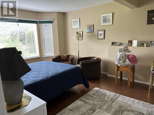 686 6 Street, Vernon, BC - Indoor Photo Showing Bedroom