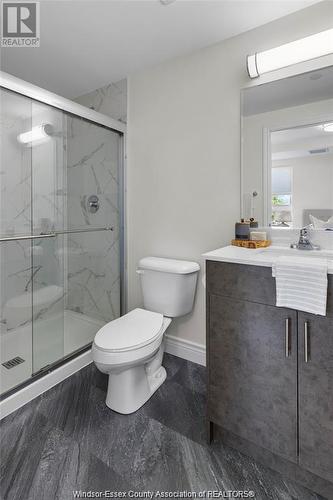 1489 Banwell Road Unit# 226, Windsor, ON - Indoor Photo Showing Bathroom