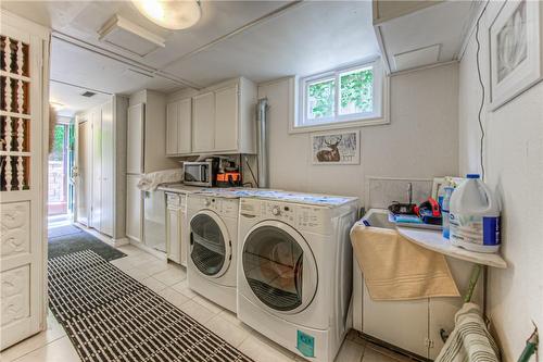 650 Ramsgate Road, Burlington, ON - Indoor Photo Showing Laundry Room