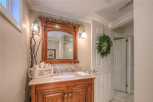 650 Ramsgate Road, Burlington, ON - Indoor Photo Showing Bathroom