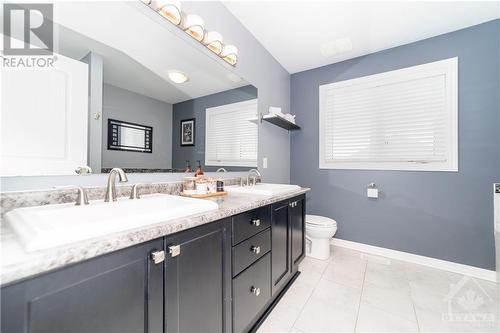 23 Hibiscus Way, Ottawa, ON - Indoor Photo Showing Bathroom