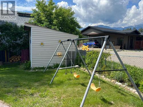 1026 10Th  Avenue, Invermere, BC - Outdoor