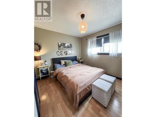 1026 10Th  Avenue, Invermere, BC - Indoor Photo Showing Bedroom