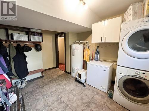 1026 10Th  Avenue, Invermere, BC - Indoor Photo Showing Laundry Room