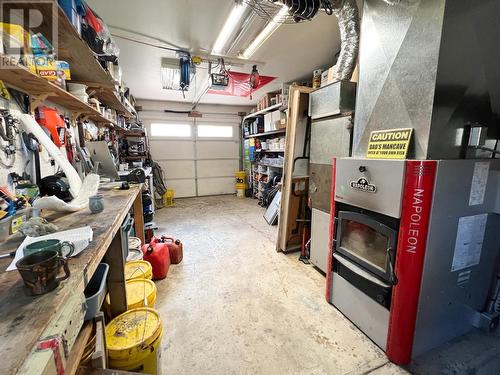 1026 10Th  Avenue, Invermere, BC - Indoor Photo Showing Garage