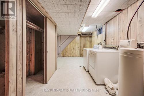 36 Ridgeway Avenue, Guelph (Pine Ridge), ON - Indoor Photo Showing Laundry Room