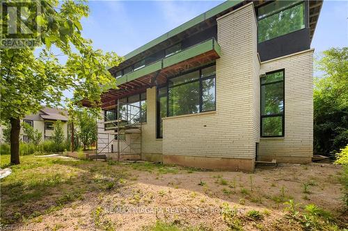 8 Kent Street, Niagara-On-The-Lake, ON - Outdoor With Exterior