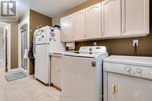 10 Grassyplain Drive, Hamilton, ON - Indoor Photo Showing Laundry Room