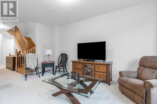 104 Corley Street, Kawartha Lakes, ON - Indoor