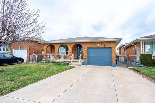 9 Delawana Drive, Hamilton, ON - Outdoor With Deck Patio Veranda With Facade