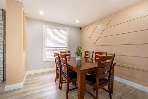 9 Delawana Drive, Hamilton, ON - Indoor Photo Showing Dining Room