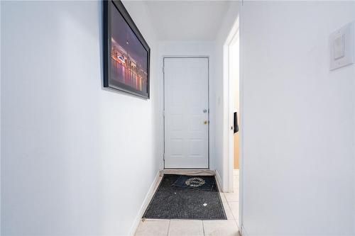 9 Delawana Drive, Hamilton, ON - Indoor Photo Showing Other Room