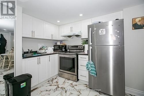 36 Cyclone Trail, Brampton, ON - Indoor Photo Showing Kitchen