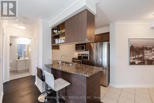 509 - 2391 Central Park Drive, Oakville, ON - Indoor Photo Showing Kitchen With Stainless Steel Kitchen With Double Sink