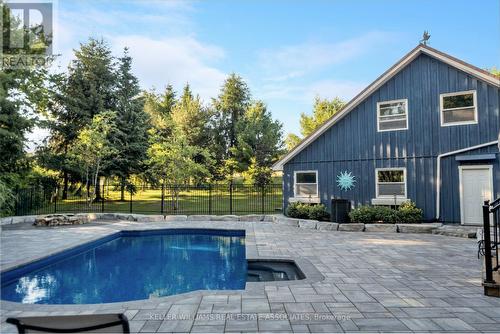 11515 22 Side Road, Halton Hills (Limehouse), ON - Outdoor With In Ground Pool