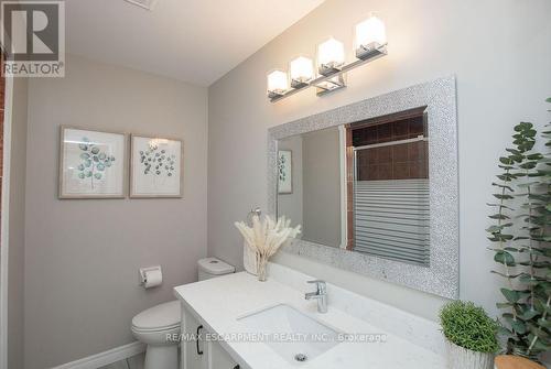 101 - 1270 Maple Crossing Boulevard, Burlington, ON - Indoor Photo Showing Bathroom