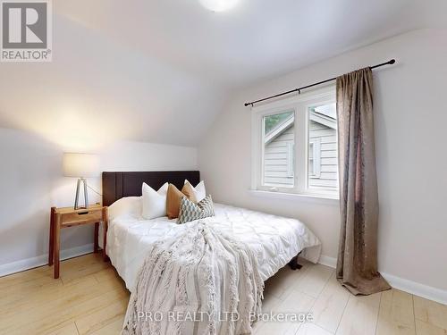 39 Jessie Street, Brampton, ON - Indoor Photo Showing Bedroom