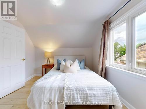 39 Jessie Street, Brampton, ON - Indoor Photo Showing Bedroom