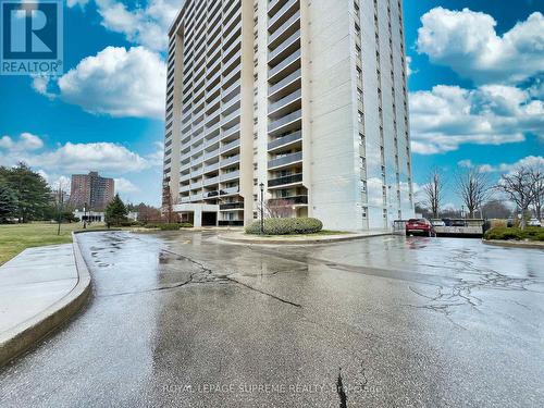 205 - 299 Mill Road, Toronto W08, ON - Outdoor With Balcony With Facade