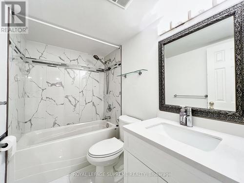 205 - 299 Mill Road, Toronto (Markland Wood), ON - Indoor Photo Showing Bathroom