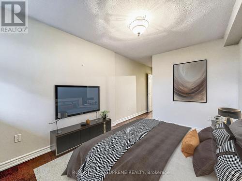 205 - 299 Mill Road, Toronto (Markland Wood), ON - Indoor Photo Showing Bedroom