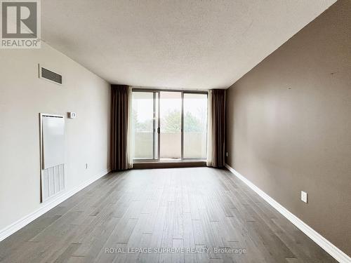 205 - 299 Mill Road, Toronto (Markland Wood), ON - Indoor Photo Showing Other Room