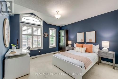 2476 North Ridge Trail, Oakville, ON - Indoor Photo Showing Bedroom