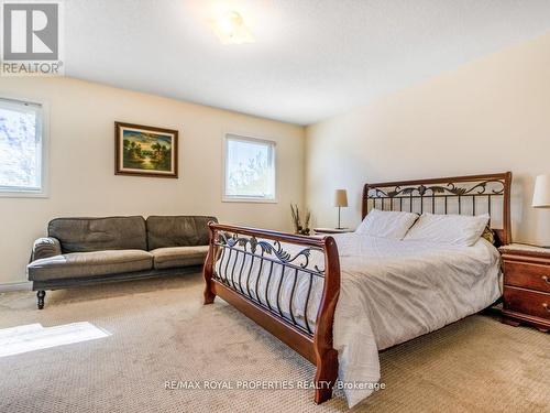 1492 Warbler Road, Oakville, ON - Indoor Photo Showing Bedroom