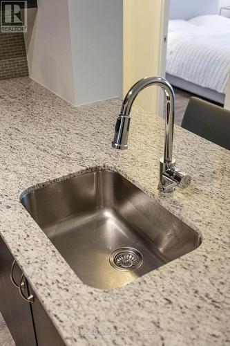 501 - 4633 Glen Erin Drive, Mississauga, ON - Indoor Photo Showing Kitchen With Double Sink