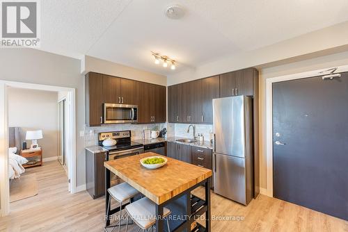 506 - 22 East Haven Drive, Toronto E06, ON - Indoor Photo Showing Kitchen