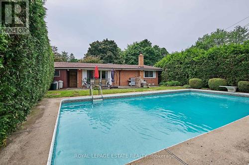 5 Rosswood Crescent, Toronto, ON 